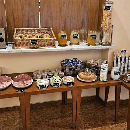 La Casa Di Nazareth Hotel Рим Екстериор снимка