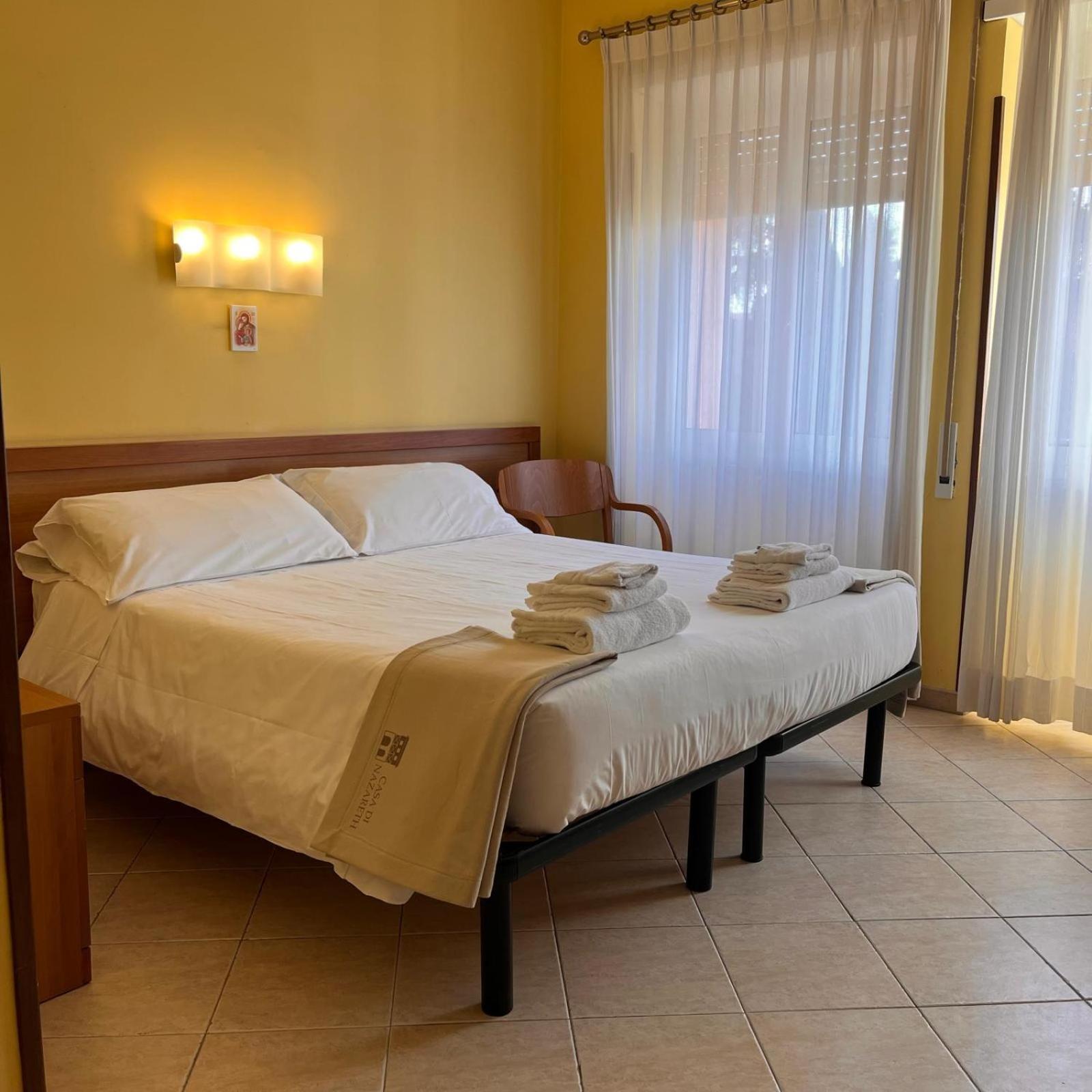La Casa Di Nazareth Hotel Рим Екстериор снимка